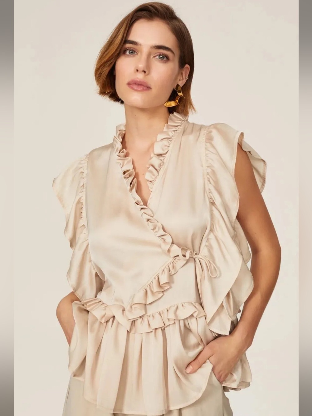 Munthe Vox Wrap Blouse Ivory Ruffle Satin Size 38 Quiet Luxury
